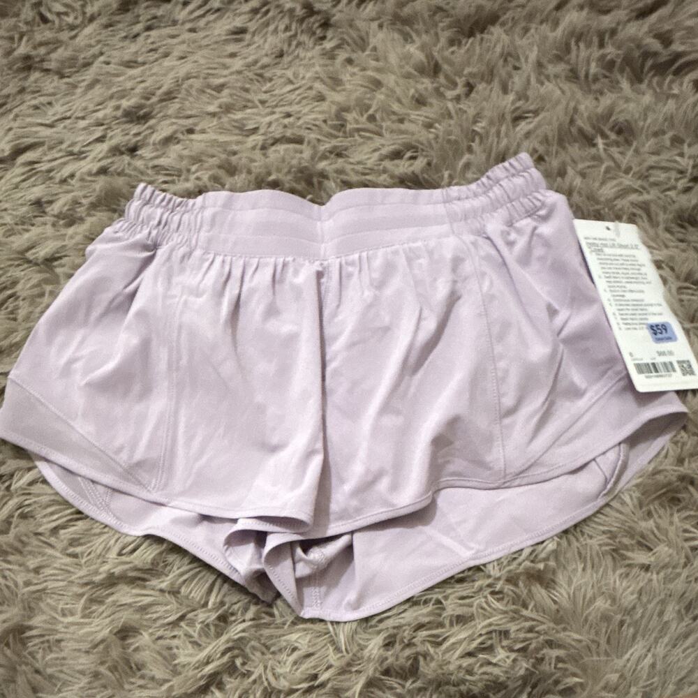 Lululemon Hotty Hot LR Short 2.5" Purple Mesh Lined Quick Dry Drawstring